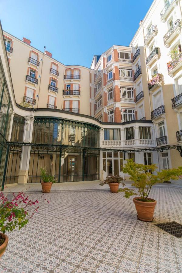 L Incomparable - International Palace Vichy Exterior foto